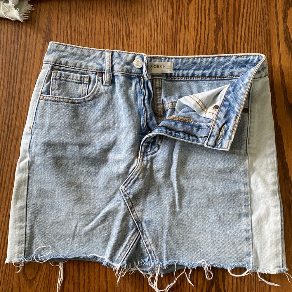 PscSun Jean skirt super cute!! Size 26